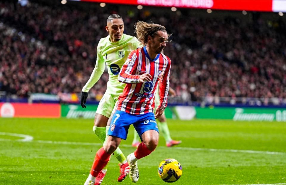 今晚体能课后，马赛主帅复盘备战西甲，球迷炸锅，训练强度明显提升(半马赛前十天如何训练)